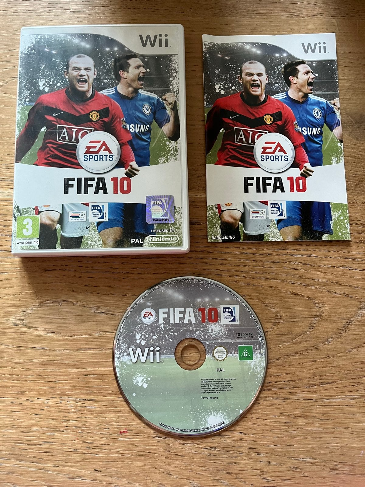FIFA 10 - Nintendo wii - Compleet, Spelcomputers en Games, Games | Nintendo Wii, Ophalen of Verzenden, Zo goed als nieuw, Sport