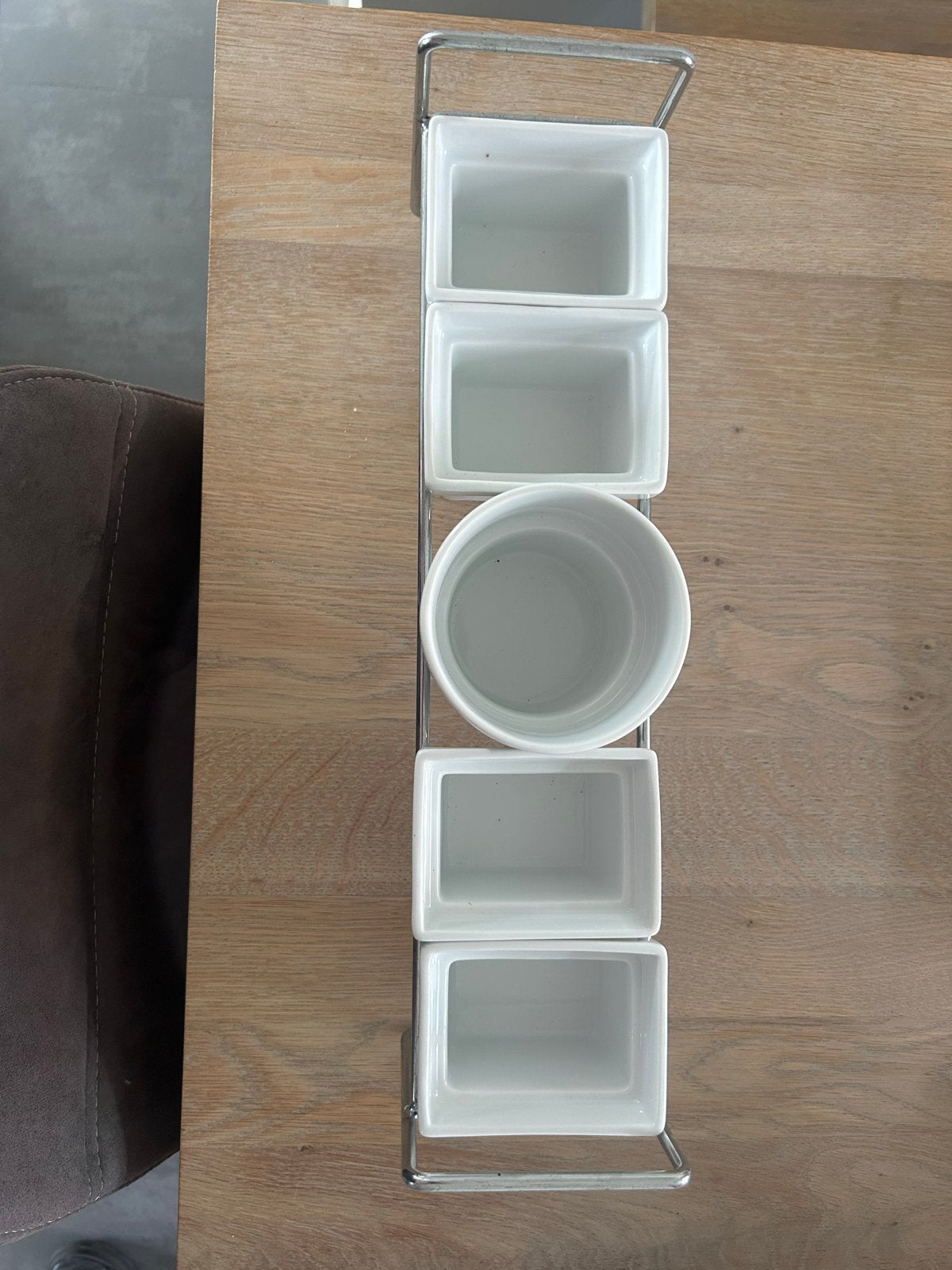 Rekje met 5 porseleinen bakjes, Ophalen, Steen/keramiek, Wit, Overige merken