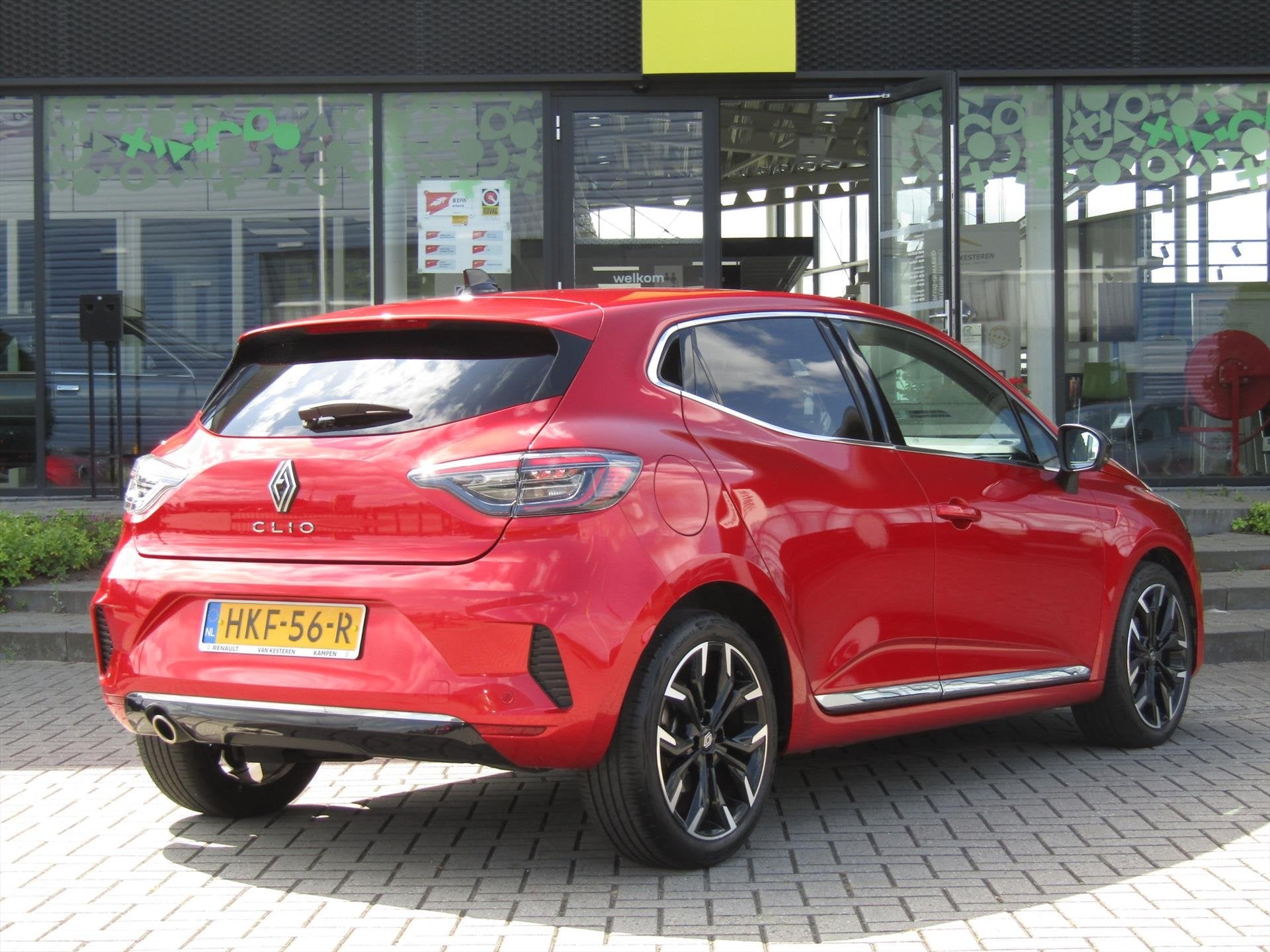 Renault Clio Techno Premium / Navigatie / 360 Camera / Adapt, Gebruikt, Leder en Stof, Origineel Nederlands, 19 km/l