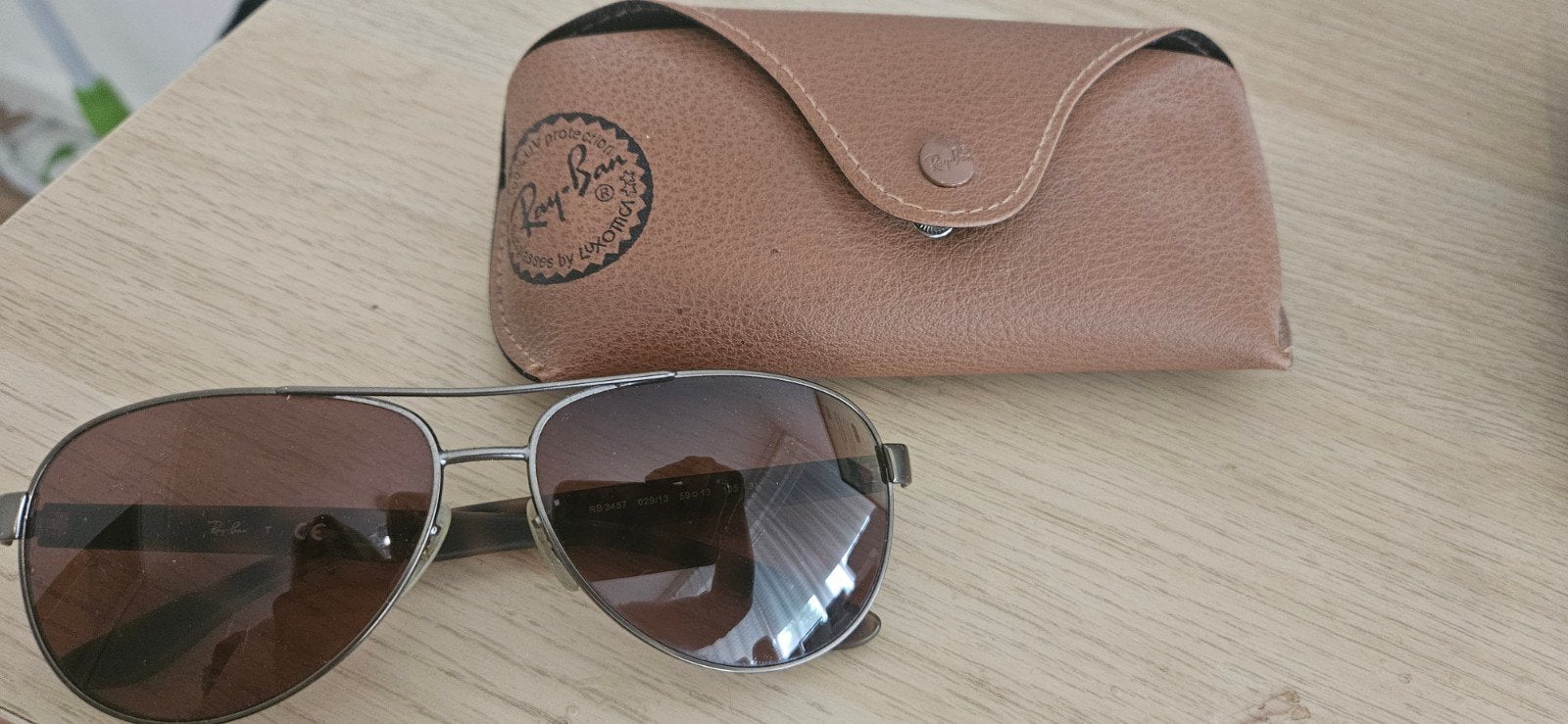 RayBan zonnebril incl koker, Sieraden, Tassen en Uiterlijk, Zonnebrillen en Brillen | Dames, Ophalen, Zo goed als nieuw, Ray-Ban