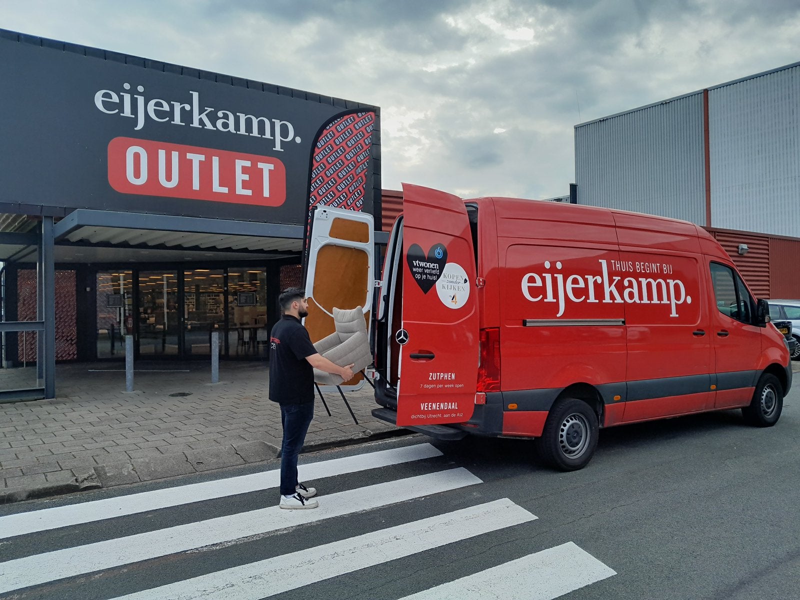 Foto 4 van Eleonora eetkamerstoel Rayven