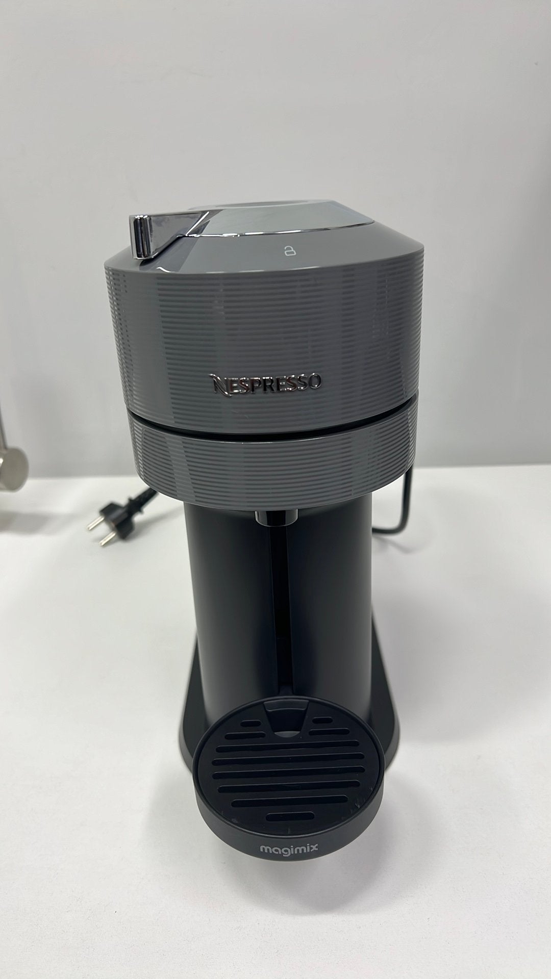 Nespresso vertuo next, Witgoed en Apparatuur, Ophalen of Verzenden, Zo goed als nieuw, Koffiemachine
