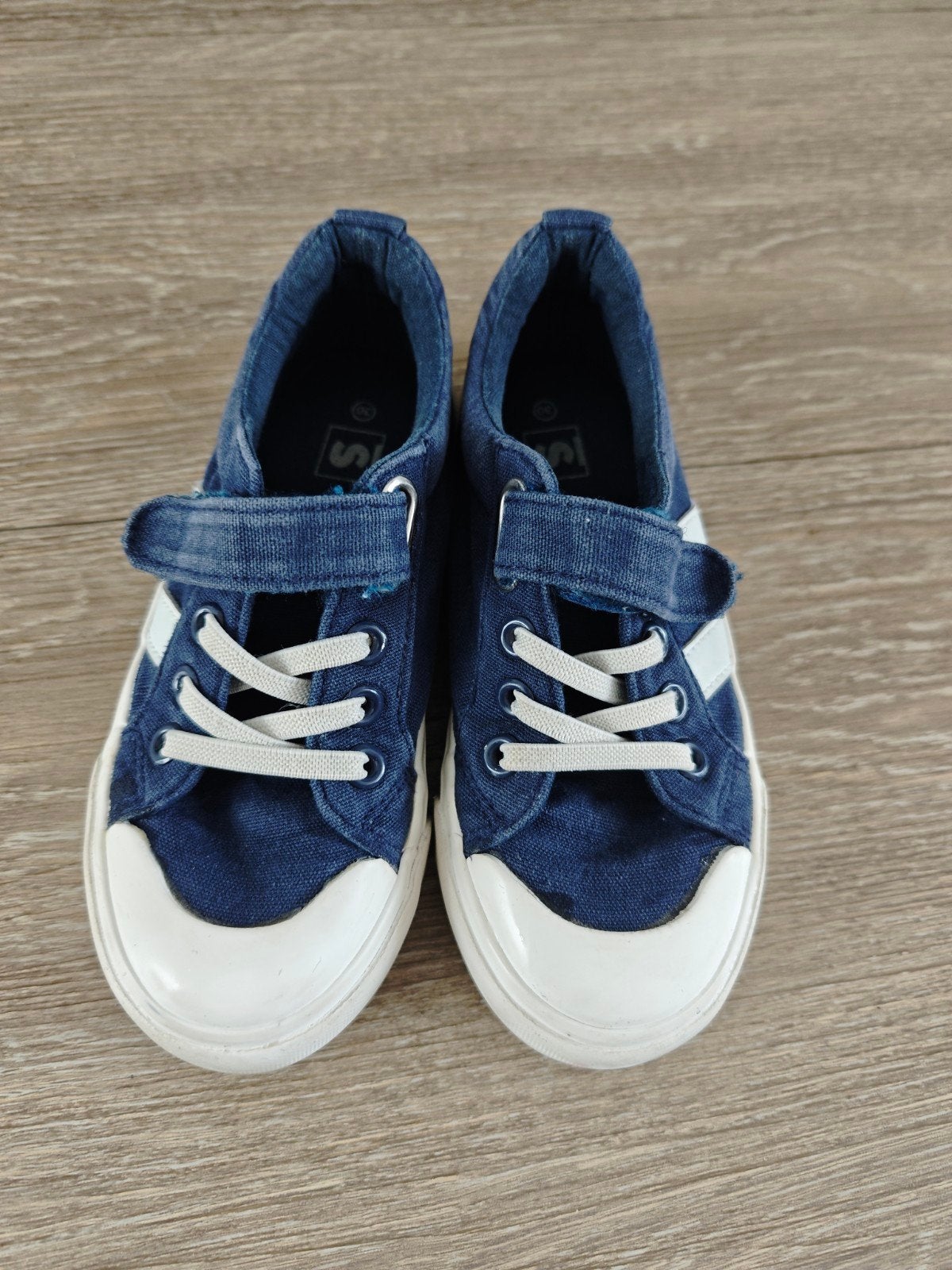 Gymschoenen maat 30, Kinderen en Baby's, Kinderkleding | Schoenen en Sokken, Ophalen of Verzenden, Zo goed als nieuw, Jongen of Meisje