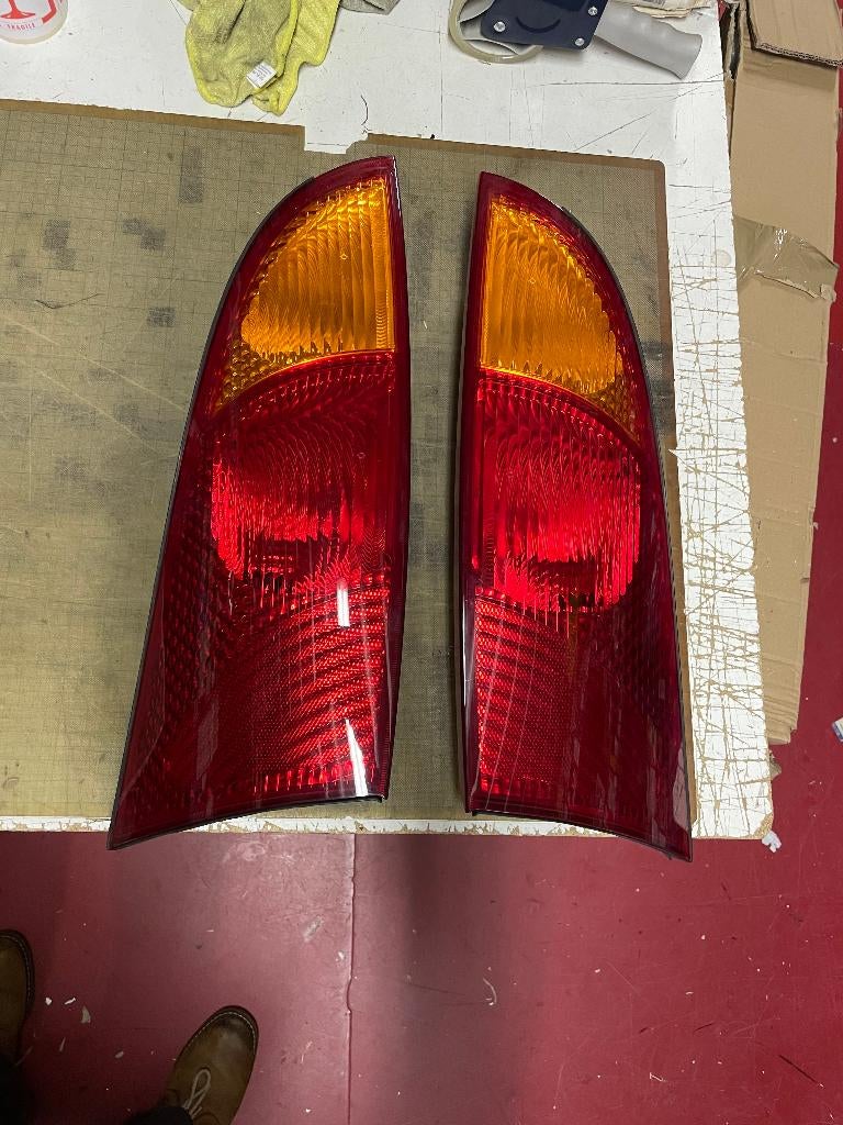 Nieuwe verlichtings delen Ford Focus Mk1 1998/2004, Auto-onderdelen, Verlichting, Ophalen of Verzenden, Nieuw, Ford