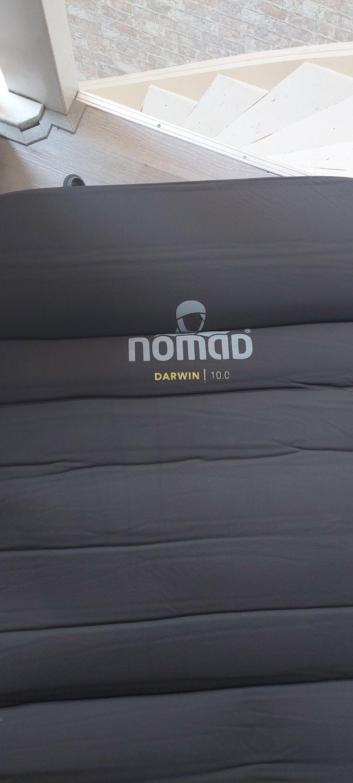 Nomad Darwin 10.0 Zelfopblazend Luchtmatras, Ophalen, Ingebouwde pomp, Zo goed als nieuw, 1-persoons