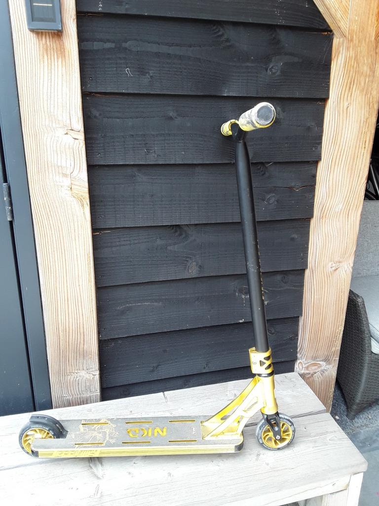 NKD   stunt step  gravity GOLD, Fietsen en Brommers, Steps, Ophalen, Gebruikt, Kickbike, Nkd stunt step