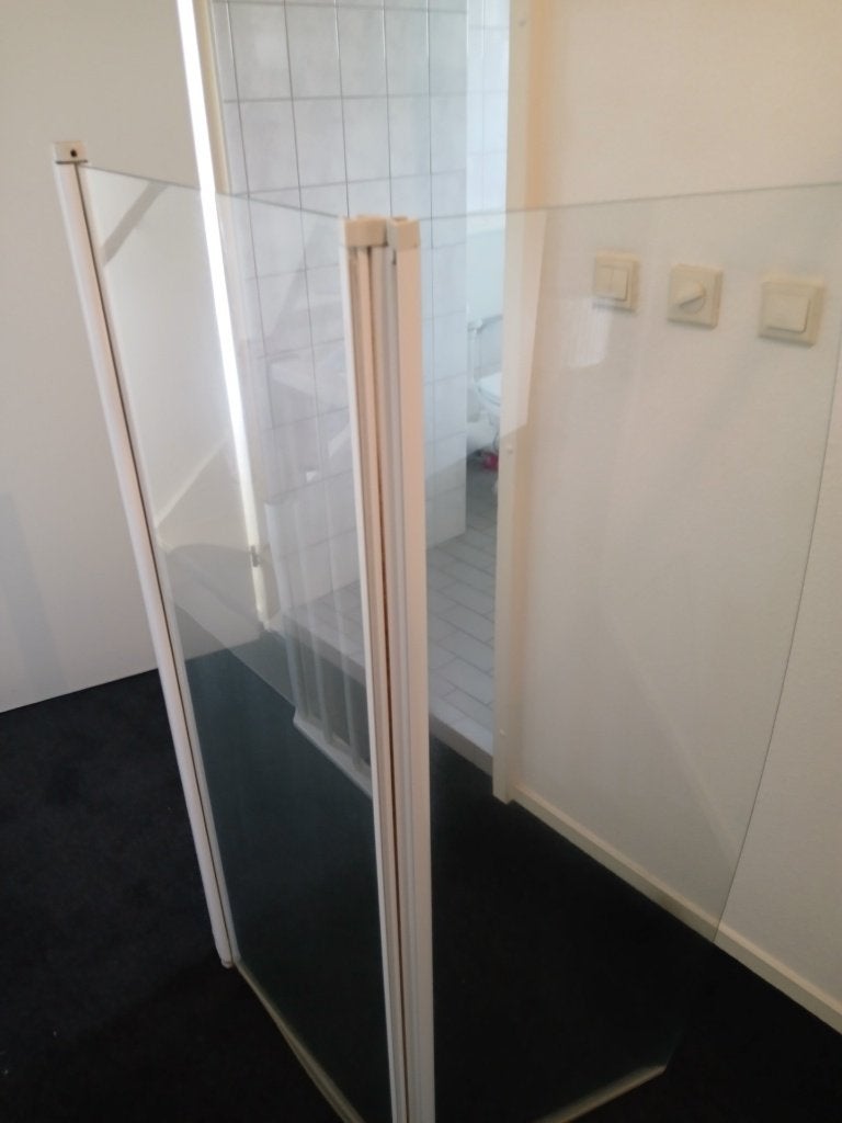 Badwand  2 delig  25,00euro, Ophalen, Gebruikt, Glas, Douche