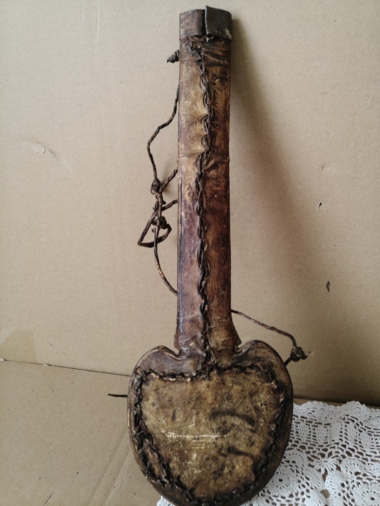 Afrikaans Yaka mbeeli of yaphoca kortzwaard dolk 58cm Congo, Antiek en Kunst, Ophalen of Verzenden