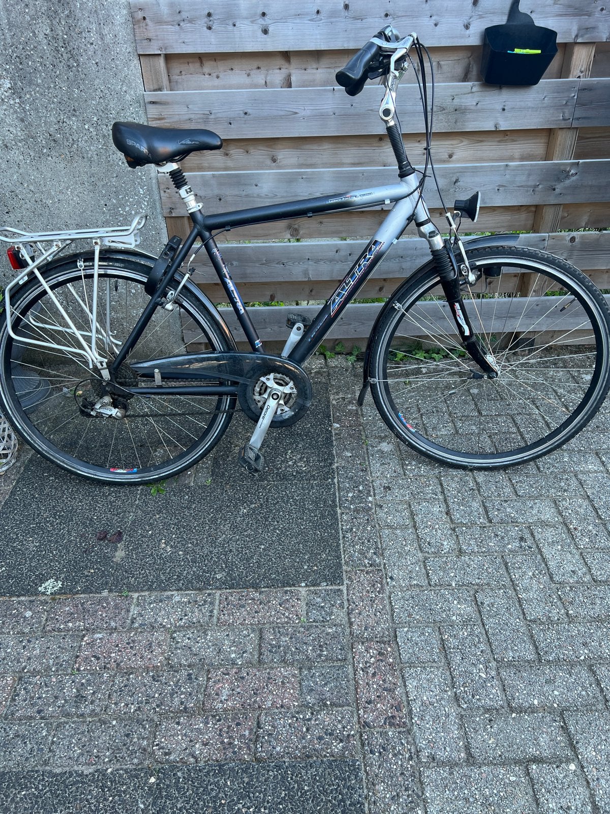 Heren en dames fiets