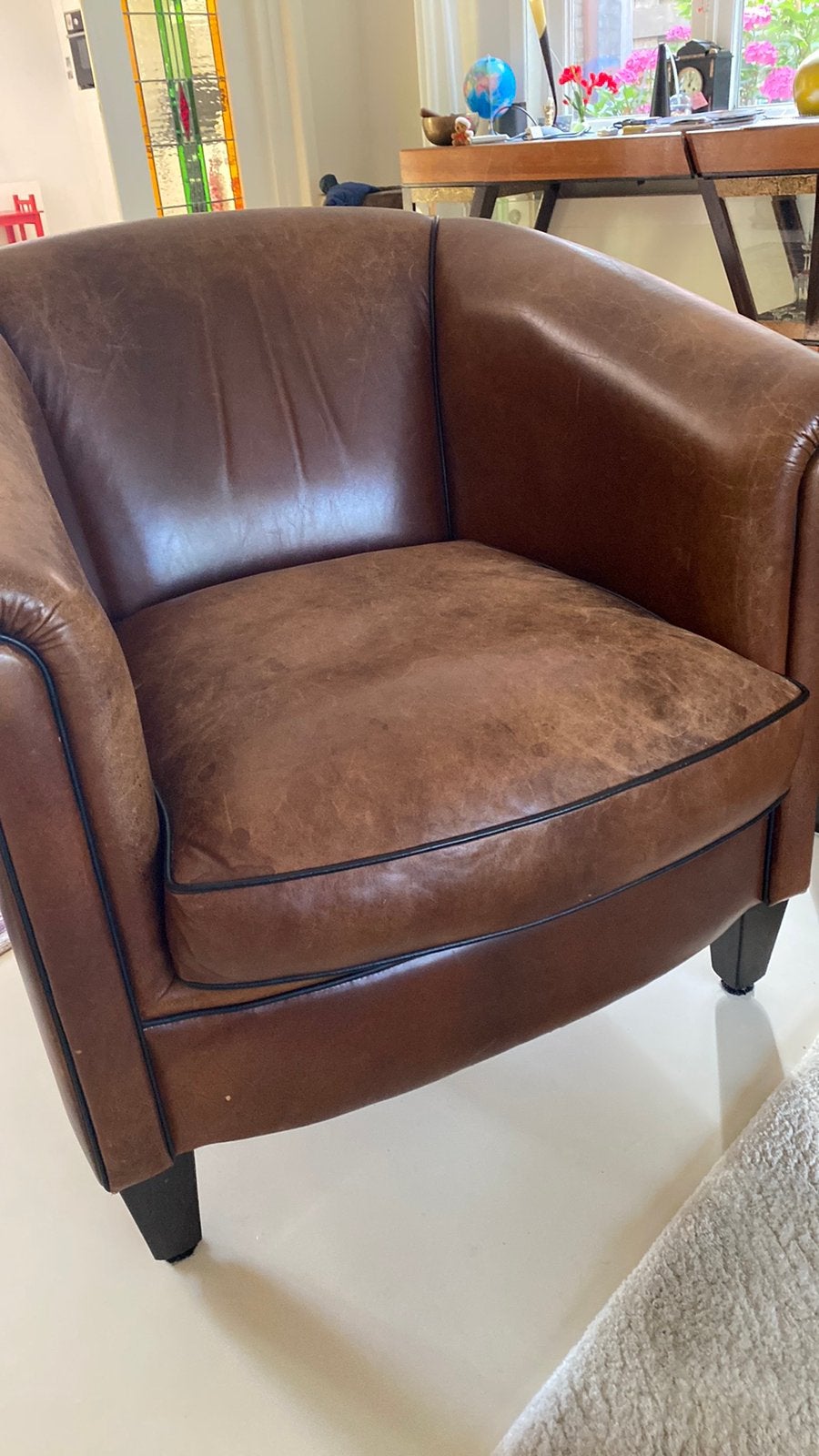 Fauteuil leer, Huis en Inrichting, Fauteuils, Ophalen, Gebruikt, Redelijk klassiek, masr strak, 50 tot 75 cm