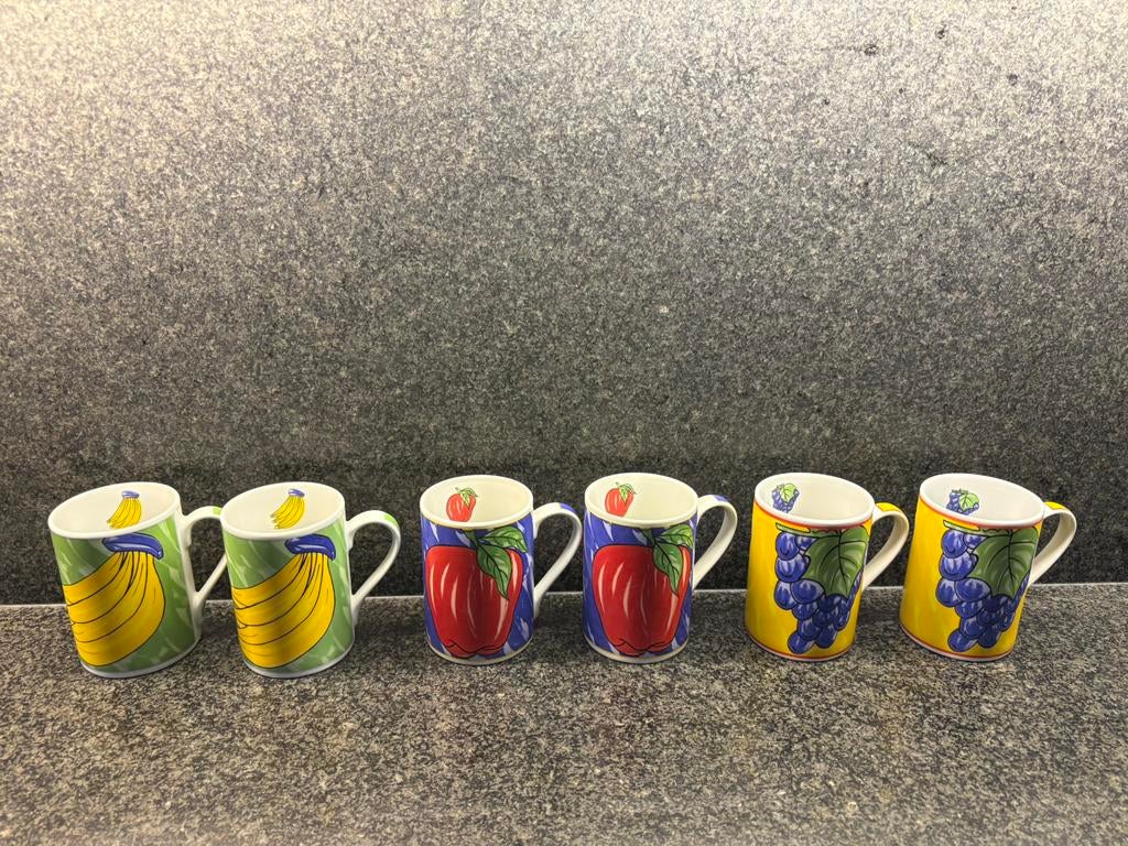 6  L Dake & Zn mokken, Huis en Inrichting, Keuken | Servies, Ophalen of Verzenden, Zo goed als nieuw, Overige stijlen, Kop(pen) en/of Schotel(s)