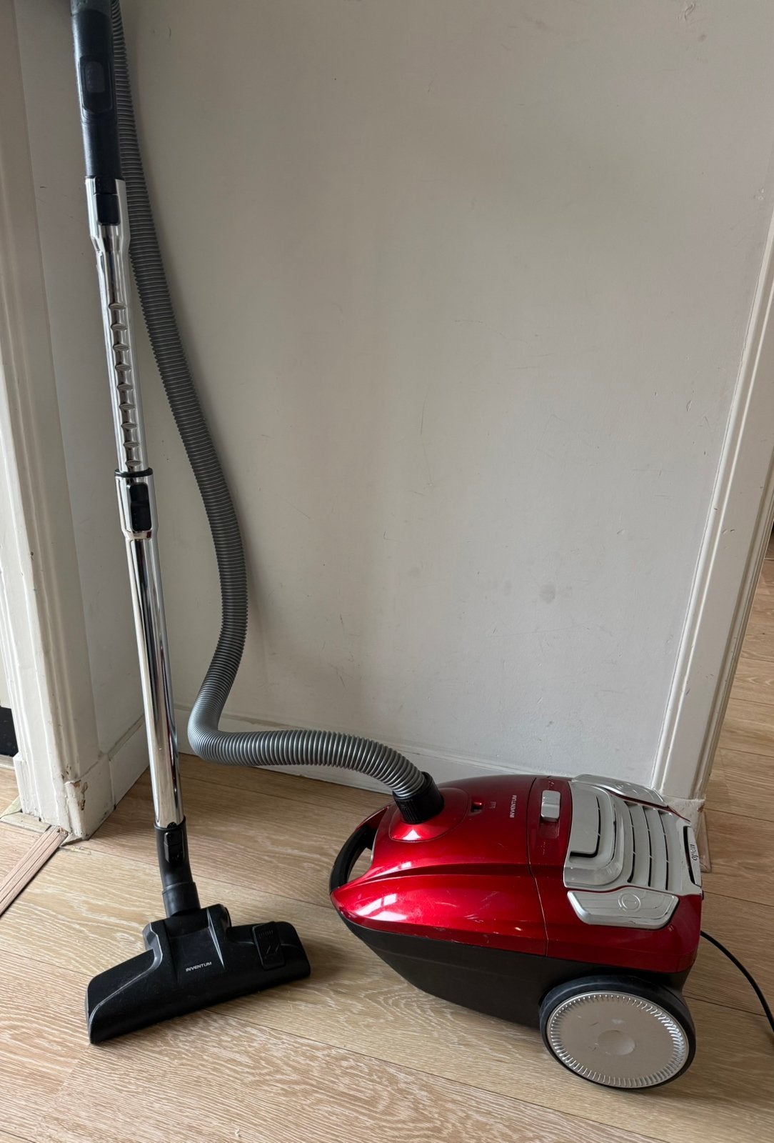 Stofzuiger Inventum ST306RZA, Witgoed en Apparatuur, Ophalen, Gebruikt