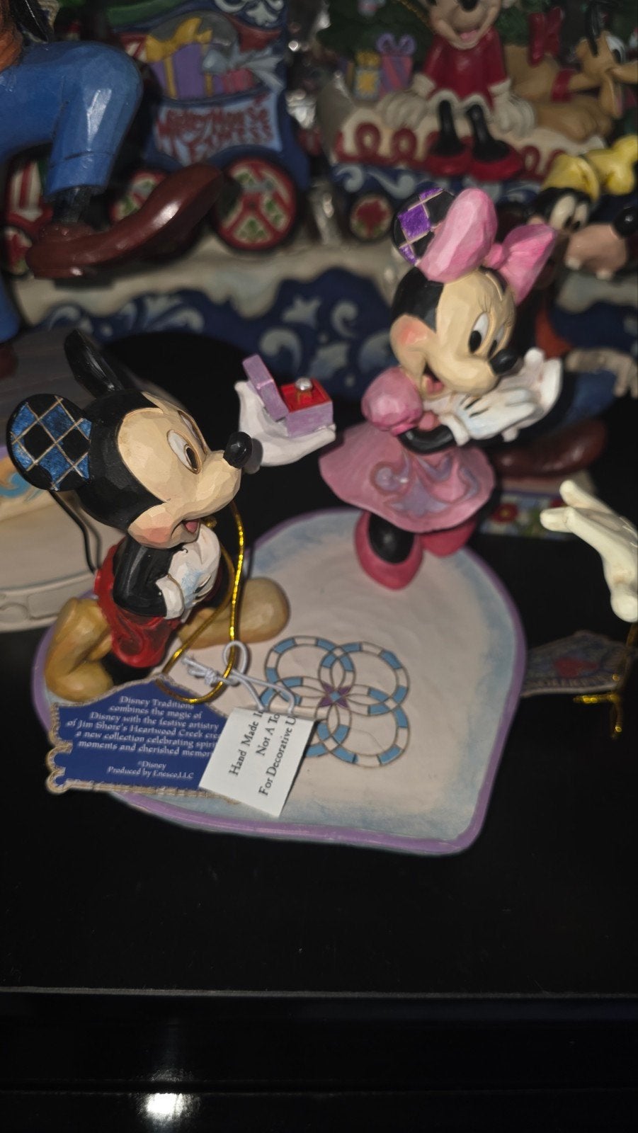 Disney Traditions Mickey en Minnie huwelijksaanzoek met doos, Verzamelen, Ophalen, Mickey Mouse, Zo goed als nieuw, Beeldje of Figuurtje