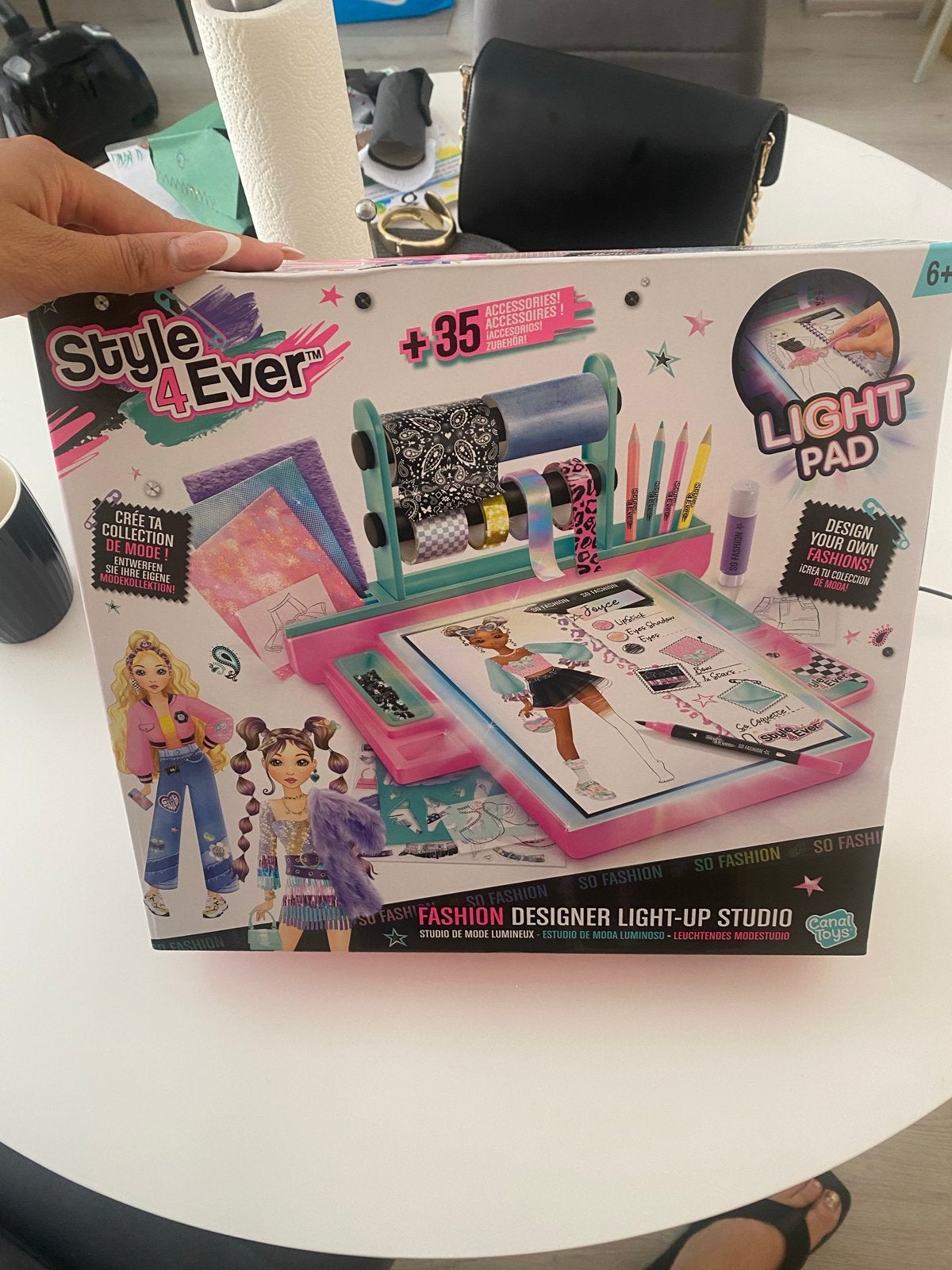 Style 4 Ever Fashion Designer Light-Up Studio 6+, Ophalen, Overige thema's, Nieuw, Meerkleurig