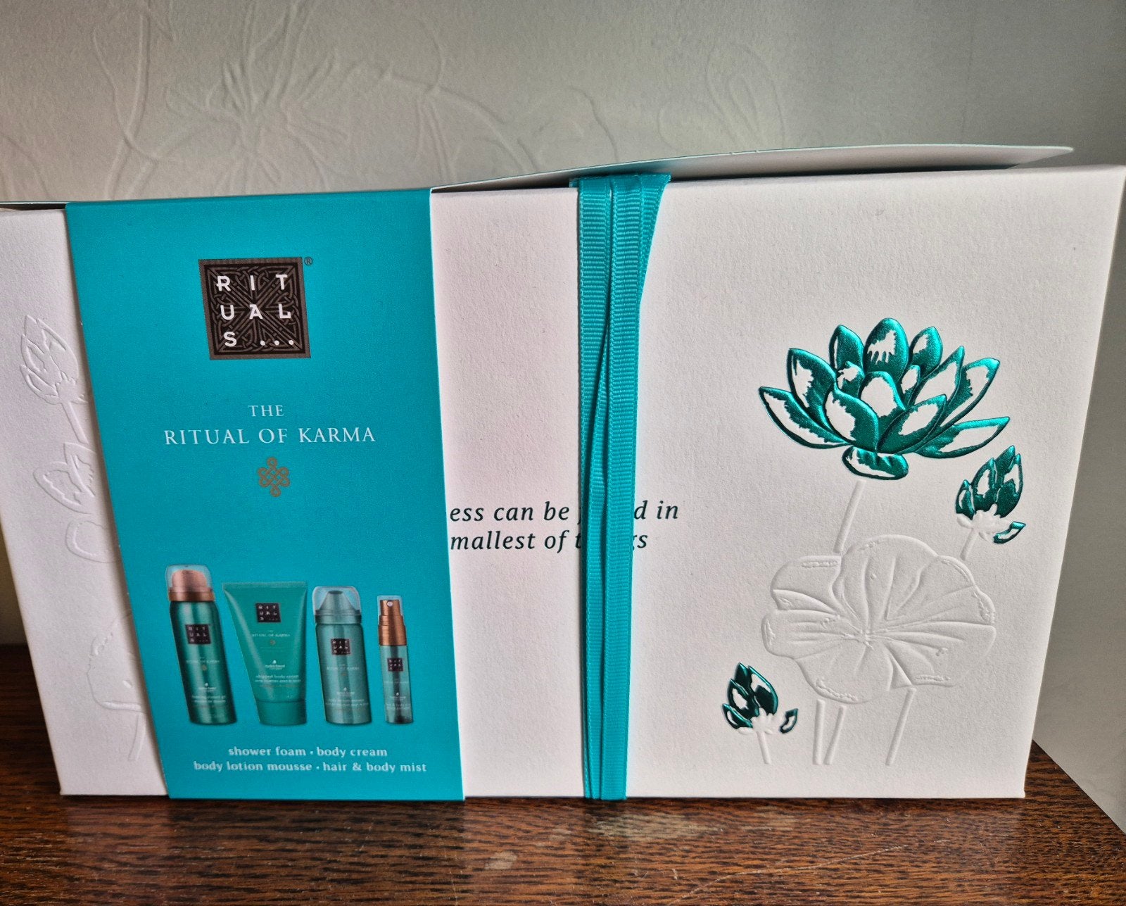 Pakket Rituals, Karma  (s), Sieraden, Tassen en Uiterlijk, Uiterlijk | Lichaamsverzorging, Ophalen of Verzenden, Nieuw, Bad & Douche