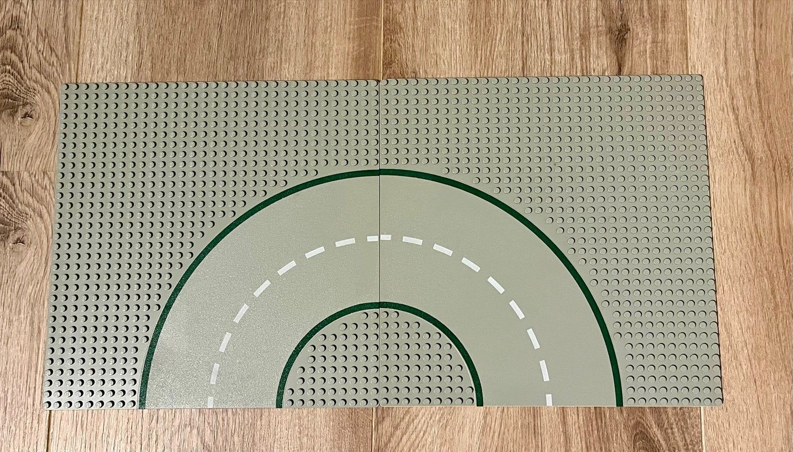 551 Vintage Lego wegplaten bocht (2 stuks), Verzenden, Gebruikt