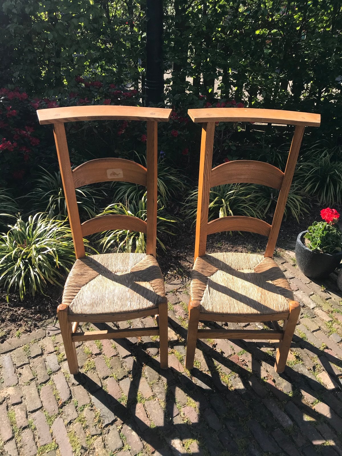 Set van 2 houten bidstoelen met rieten zitting, Ophalen