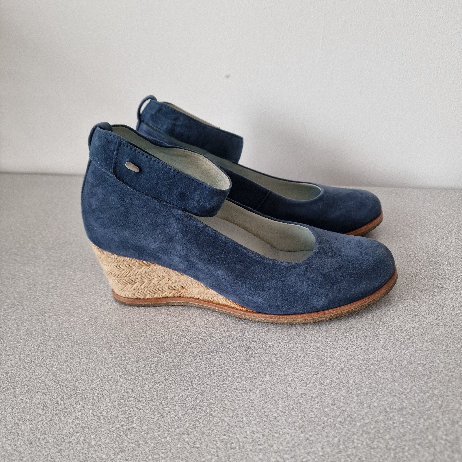 Wolky schoenen sandalen maat 38. Sleehak 6 cm. Blauw suède, Wolky, ., Sandalen of Muiltjes, Zo goed als nieuw