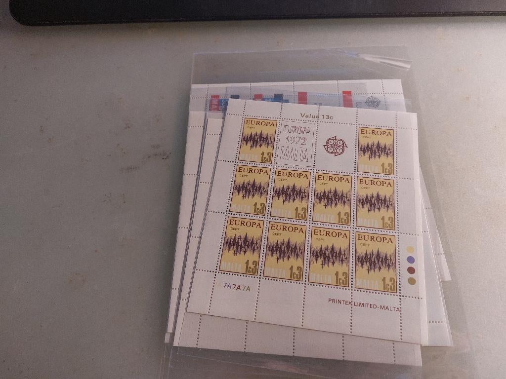 Malta: velletjes europazegels, Postzegels en Munten, Postzegels | Volle albums en Verzamelingen, Verzenden, Buitenland