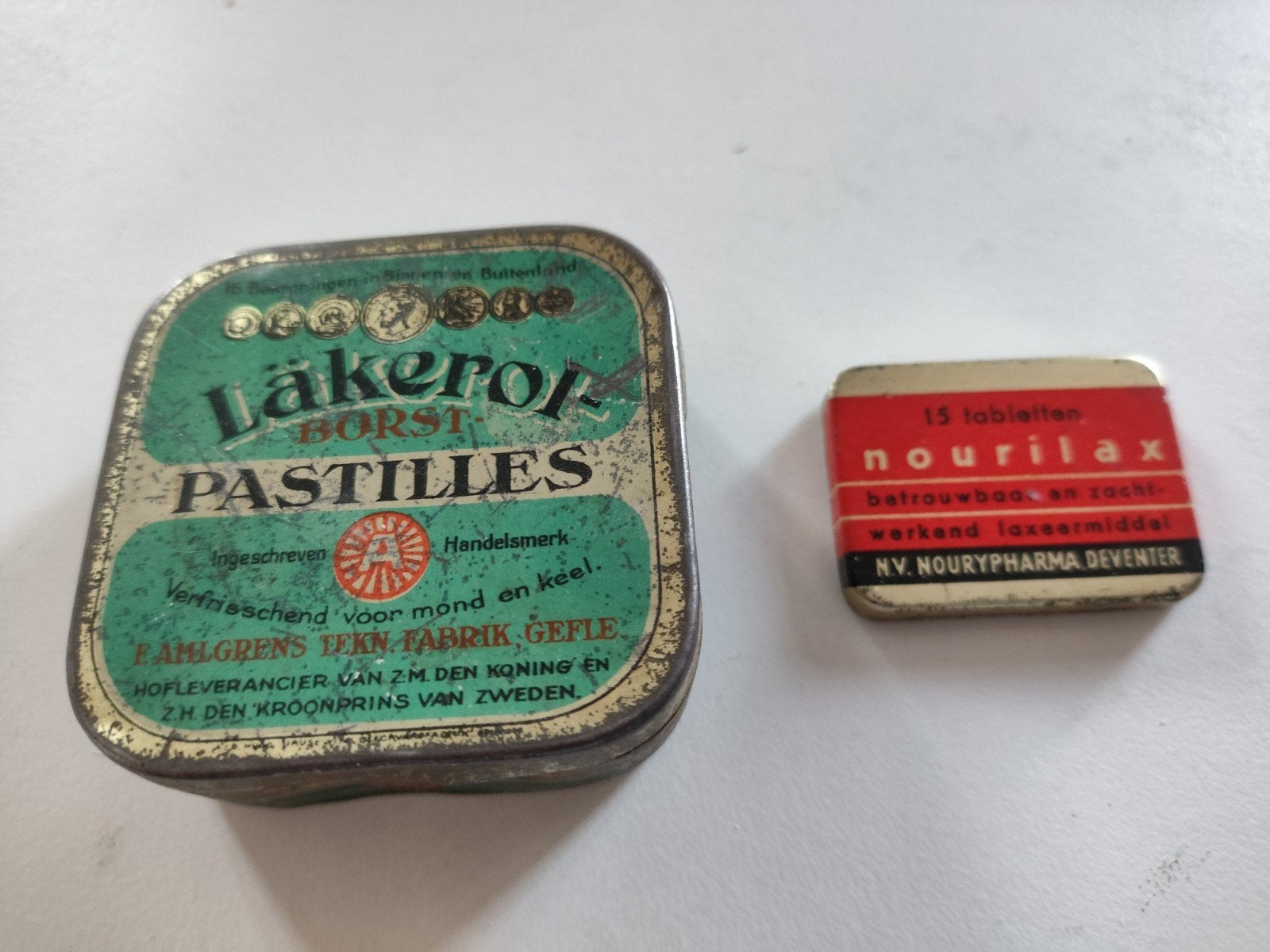 Vintage Blikjes: Lakerol Pastilles & Nourilax, Ophalen of Verzenden