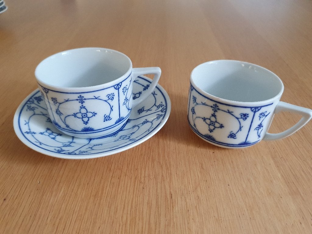 Blau Saks theekop en schotel, Ophalen of Verzenden, Zo goed als nieuw, Overige stijlen, Kop(pen) en/of Schotel(s)