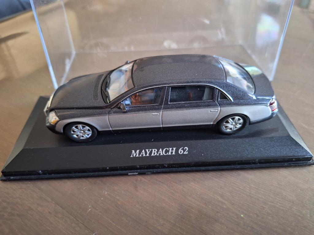 Zeldzame Autoart Maybach 62 modelauto 1:43 antraciet/grijs, Hobby en Vrije tijd, Modelauto's | 1:43, Zo goed als nieuw, Auto, Overige merken