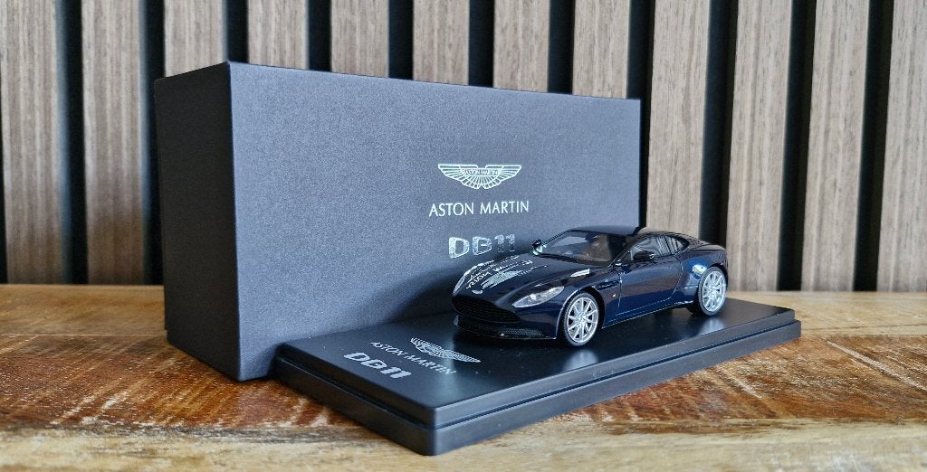 Aston Martin DB11 (TSM), Hobby en Vrije tijd, Modelauto's | 1:43, Ophalen of Verzenden, Zo goed als nieuw, Auto, Overige merken