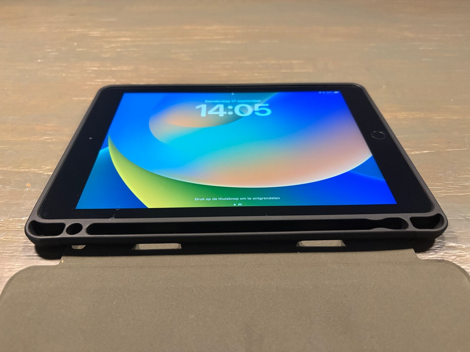 Apple iPad (6e generatie) 128 GB Wi-Fi - Zo goed als nieuw, Computers en Software, 10 inch, Apple iPad, Ophalen of Verzenden, Zo goed als nieuw