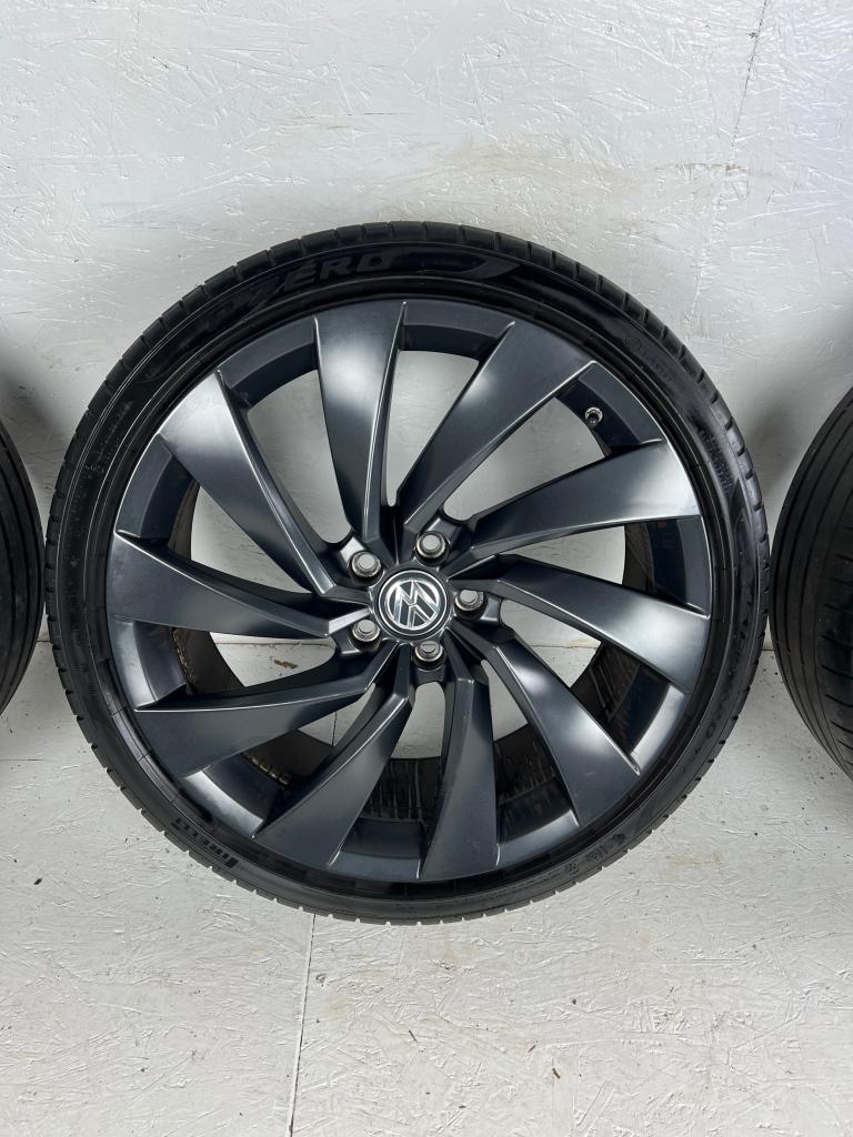 Originele Volkswagen Passat Arteon velgen 20" 5x112 Rosario, Auto-onderdelen, Banden en Velgen, Niet ingevuld, Banden en Velgen