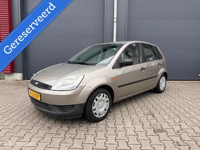 Ford Fiesta 1.3 Ambiente /5 deurs /Elektrische ramen /Radio, 1299 cc, Gebruikt, 4 cilinders, Met garantie (alle)