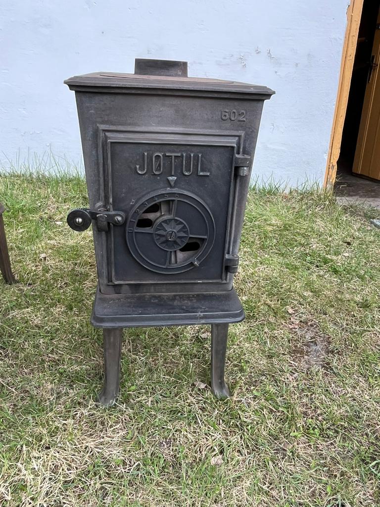Jotul 602, zeer goede staat, niet gezwart, Huis en Inrichting, Kachels, Ophalen, Houtkachel, Zo goed als nieuw, Vrijstaand