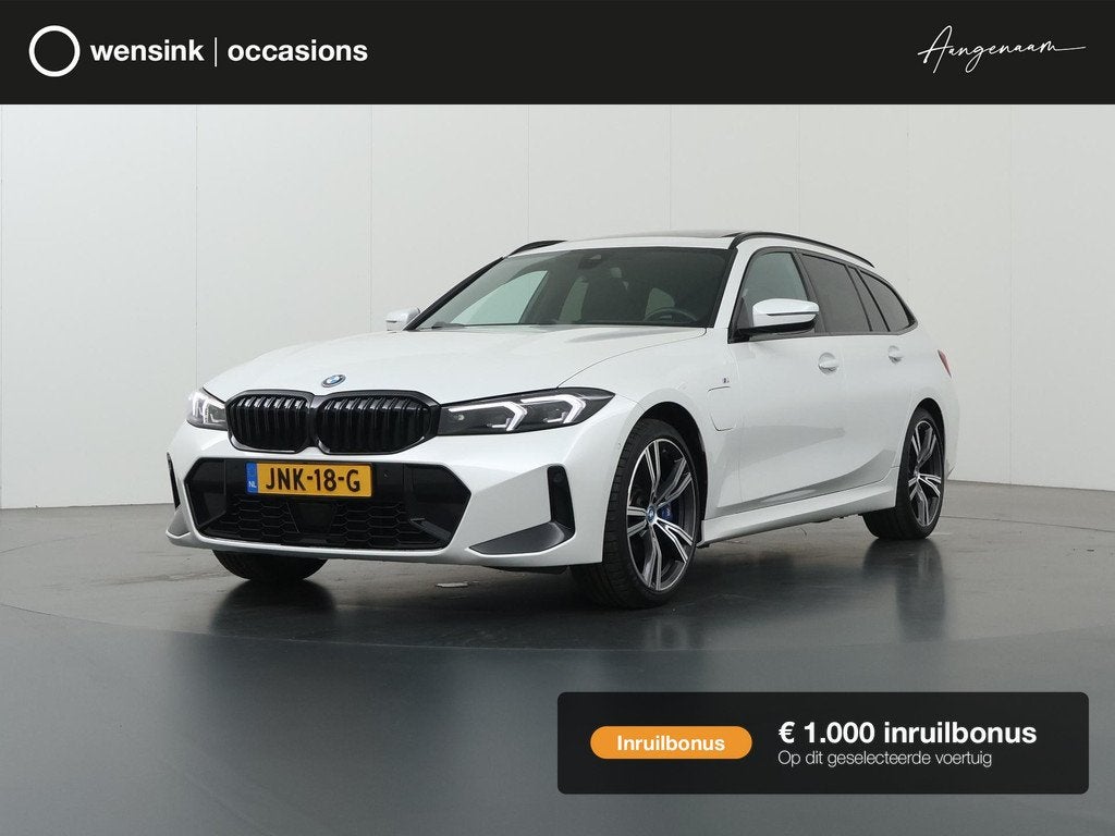 BMW 3-serie Touring 330e M-Sport | M-Pakket | Panoramadak |, Auto's, BMW, 1998 cc, Gebruikt, Euro 6, 4 cilinders