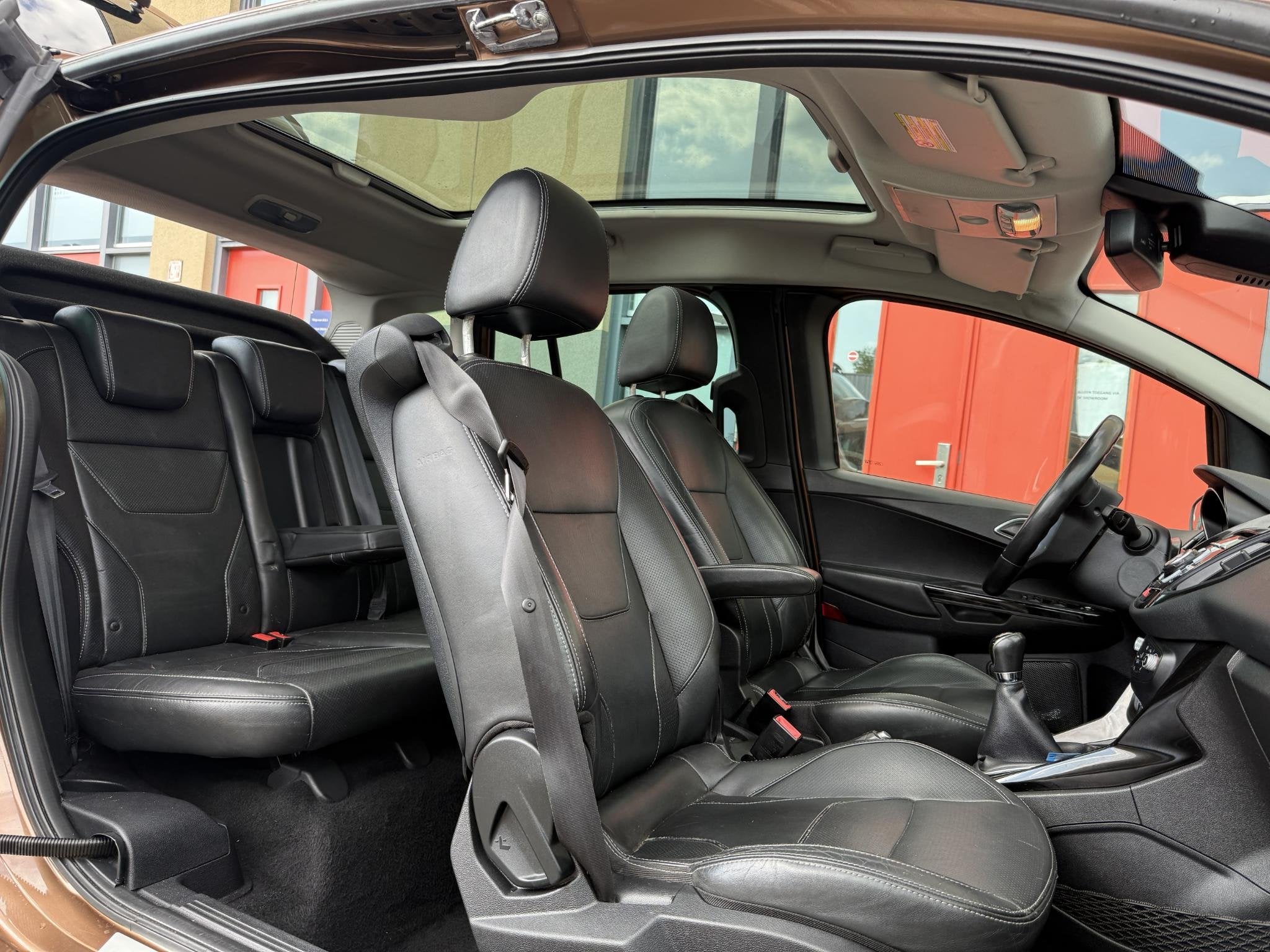 Ford B-Max 1.0 EcoBoost Titanium First Edition, Panoramadak, Voorwielaandrijving, Euro 5, 101 pk, Gebruikt