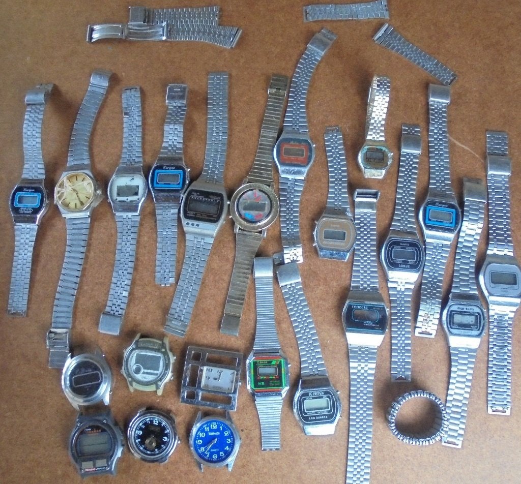 horloges restpartij wel alles defect (22 stuks), Sieraden, Tassen en Uiterlijk, Horloges | Heren, Ophalen of Verzenden, Staal