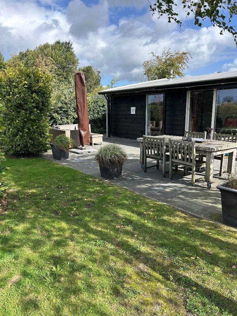 Vakantiehuisje te huur voor de winterperiode, Recreatiepark, Friesland, Chalet, Bungalow of Caravan, Aan meer of rivier