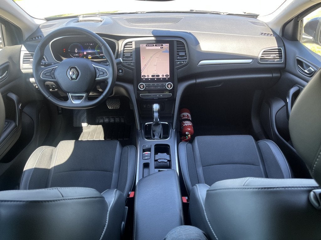 Renault Mégane 1.6 E-Tech Plug-In Hybrid 160PK Intens / Cam, 12 maanden, 77 km/l, Gebruikt, 4 cilinders