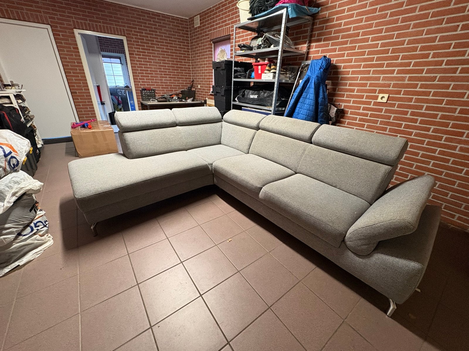 Grijze Montel Hoekbank - Comfortabel en Modern, Ophalen, 250 tot 300 cm, Gebruikt, Hoekbank