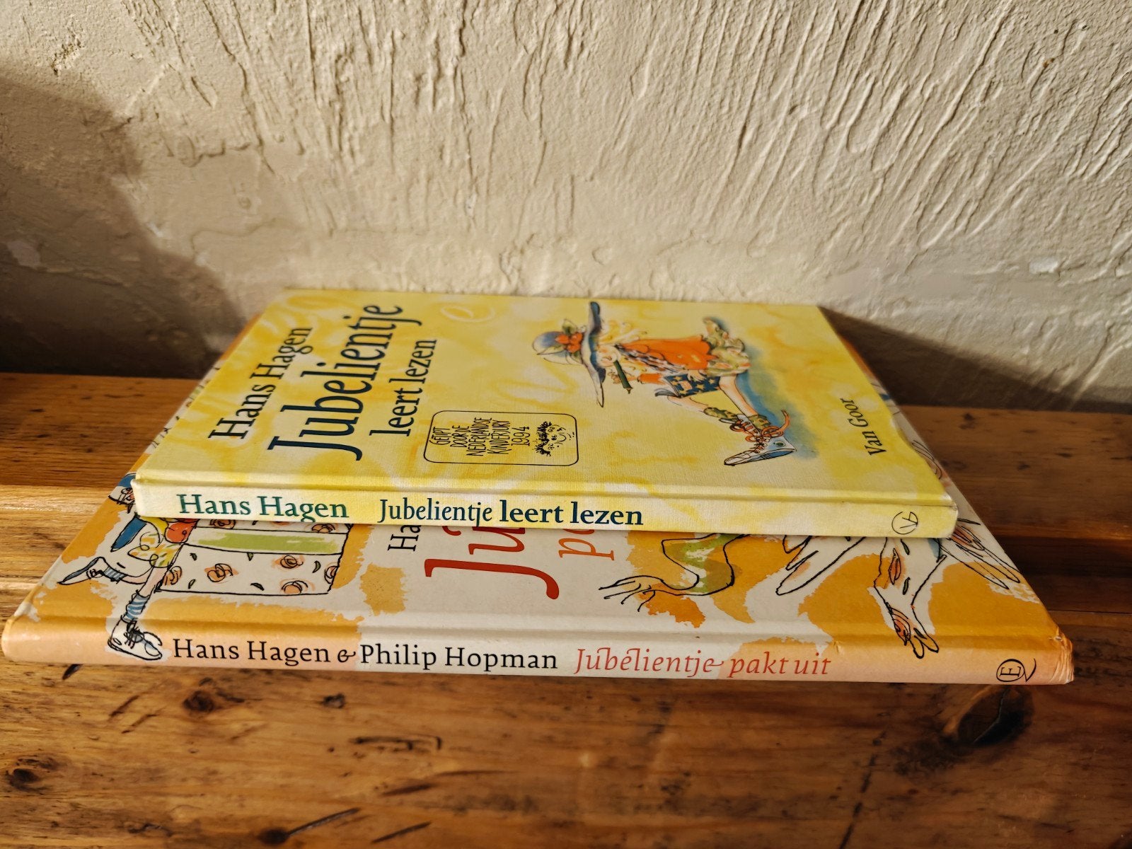 2 X Jubelientje., Boeken, Ophalen of Verzenden, Zo goed als nieuw, Fictie algemeen