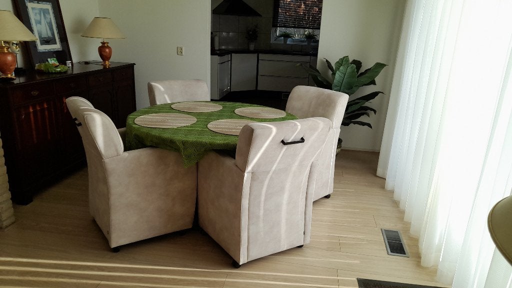 Goosens eetkamer stoelen (4 stuks), Ophalen, Zo goed als nieuw, Modern, 4 tot 6 stoelen