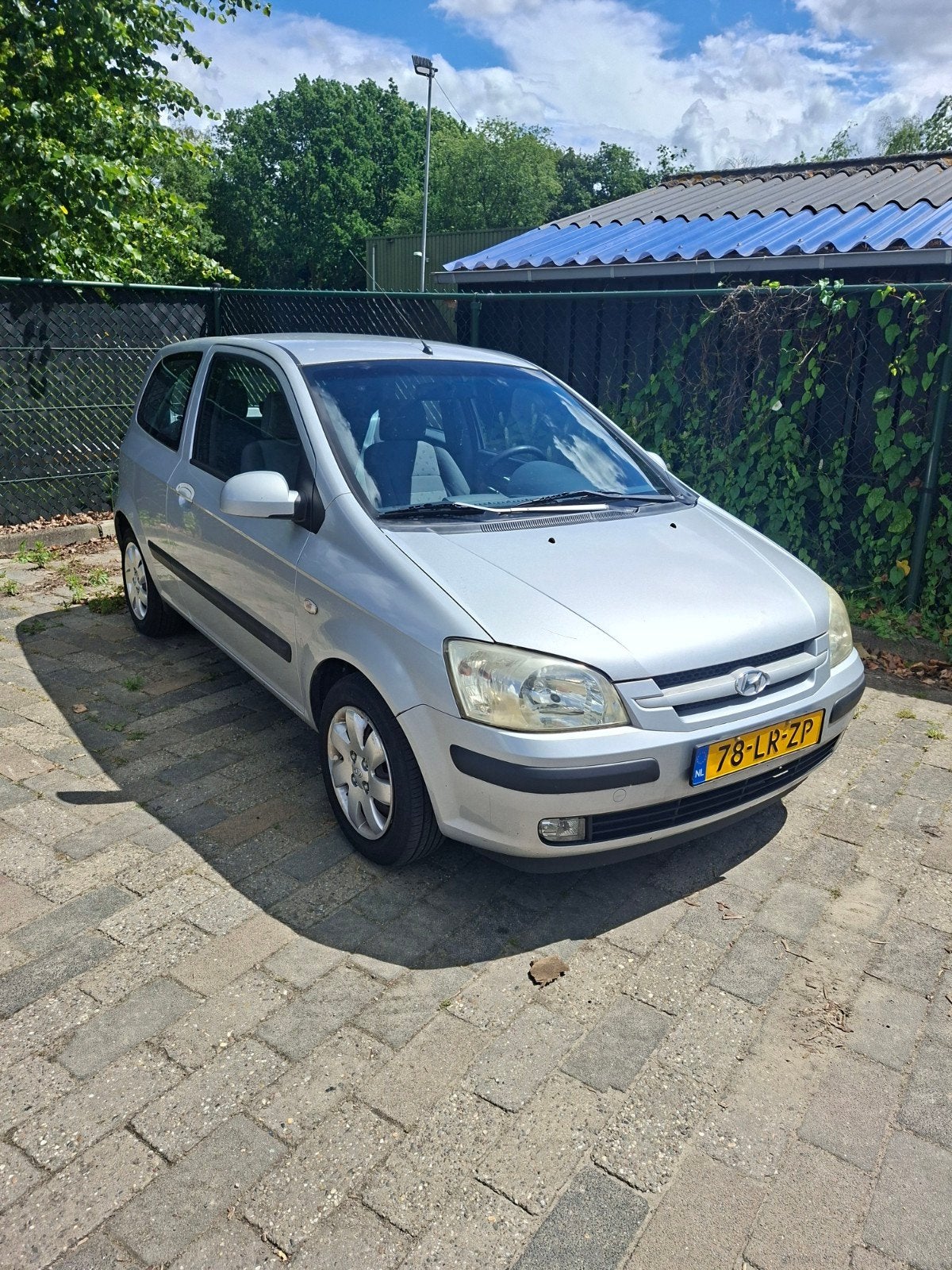 Hyundai Getz 1.6 3DRS 2003 Grijs, Auto's, Hyundai, Voorwielaandrijving, 40 €/maand, 1599 cc, 4 cilinders