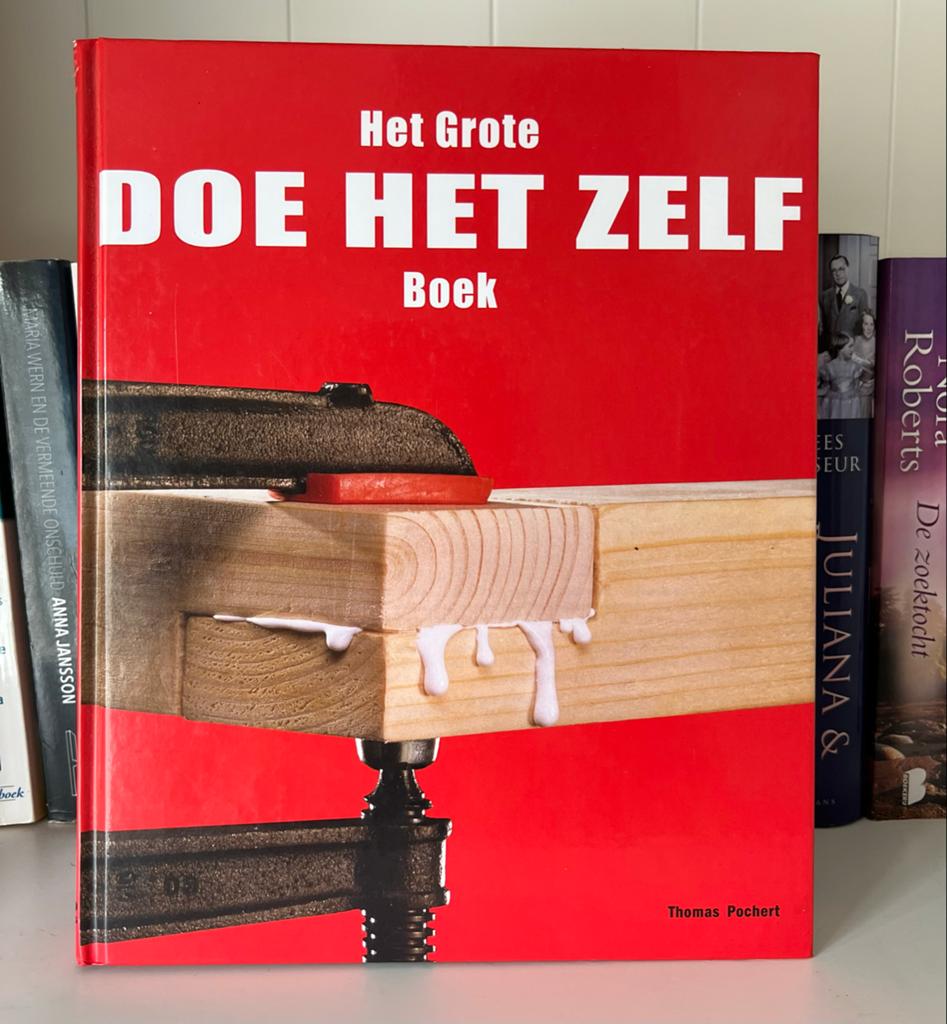 Het Grote Doe Het Zelf Boek - Thomas Pochert, Boeken, Techniek, Zo goed als nieuw, Overige onderwerpen, Ophalen of Verzenden