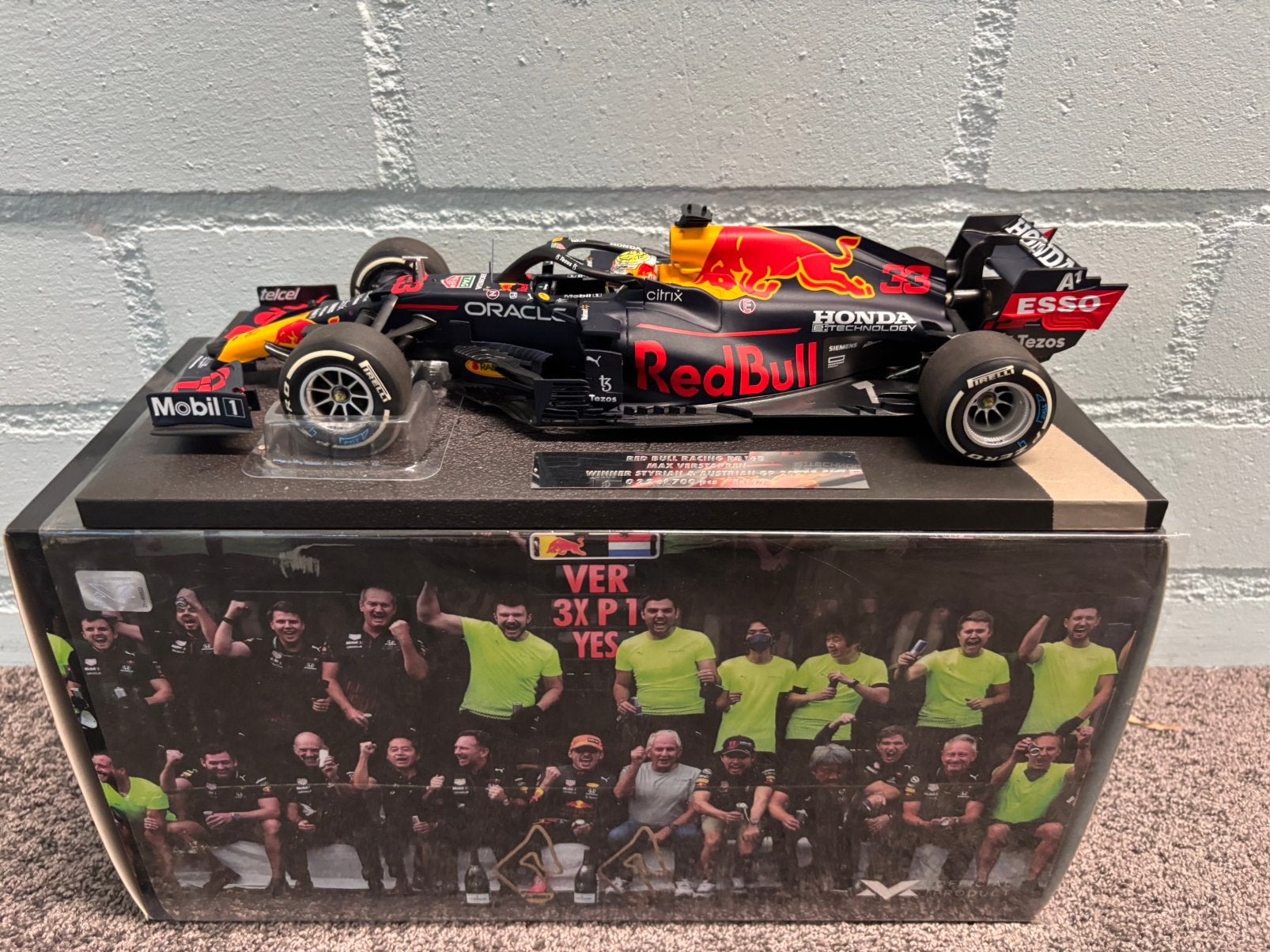 Max verstappen RB16B winner oostenrijk 2021 1:18 model, Ophalen of Verzenden, Zo goed als nieuw, MiniChamps
