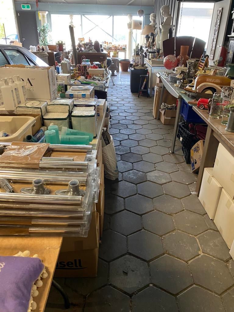Div spullen kringloopwinkel, Ophalen