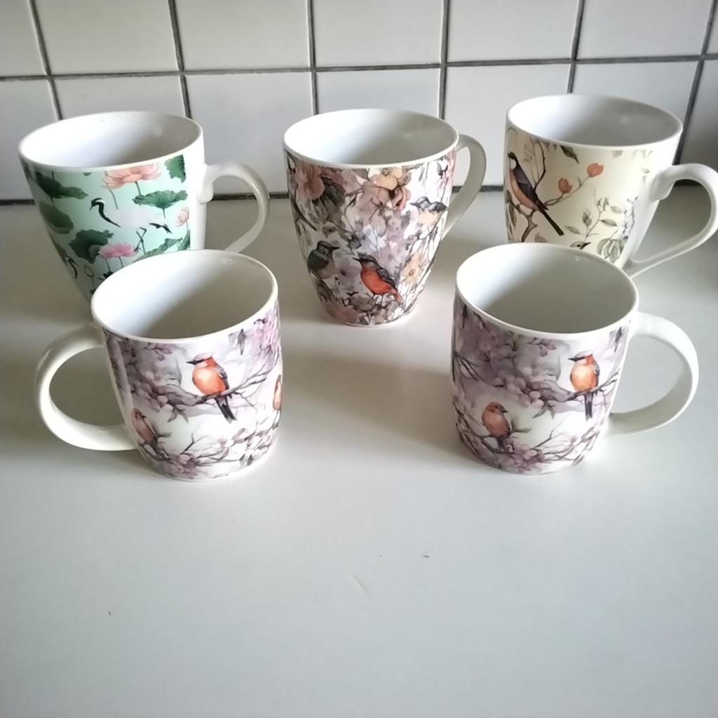 3 xxxl  en 2 xl mokken villa volance" vogels", Ophalen of Verzenden, Aardewerk, Overige stijlen, Kop(pen) en/of Schotel(s)