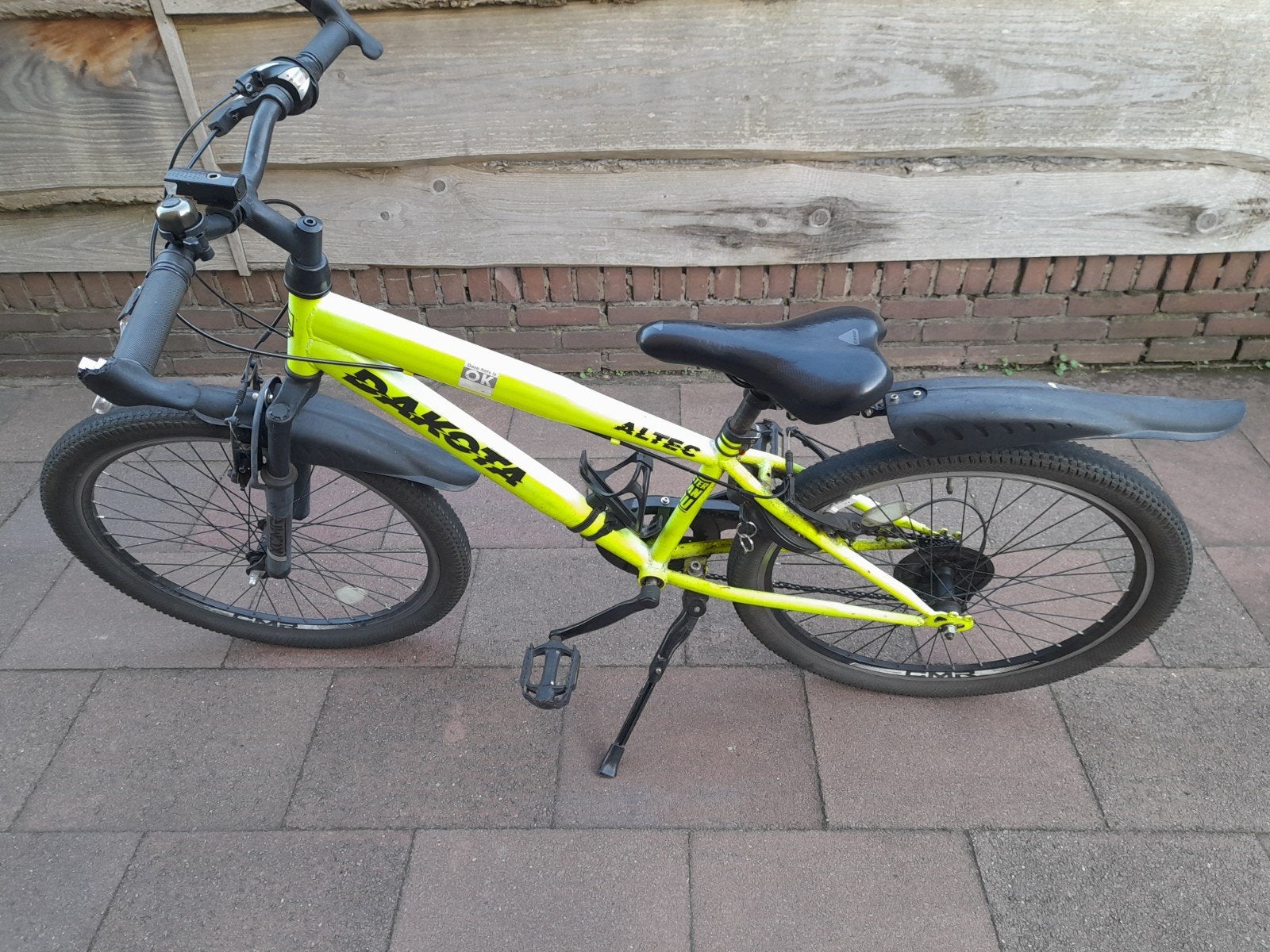 dakota altec 24 inch fiets mountainbike geel, Fietsen en Brommers, Fietsen | Jongens, Ophalen, Versnellingen, Altec Dakota, Schijfrem