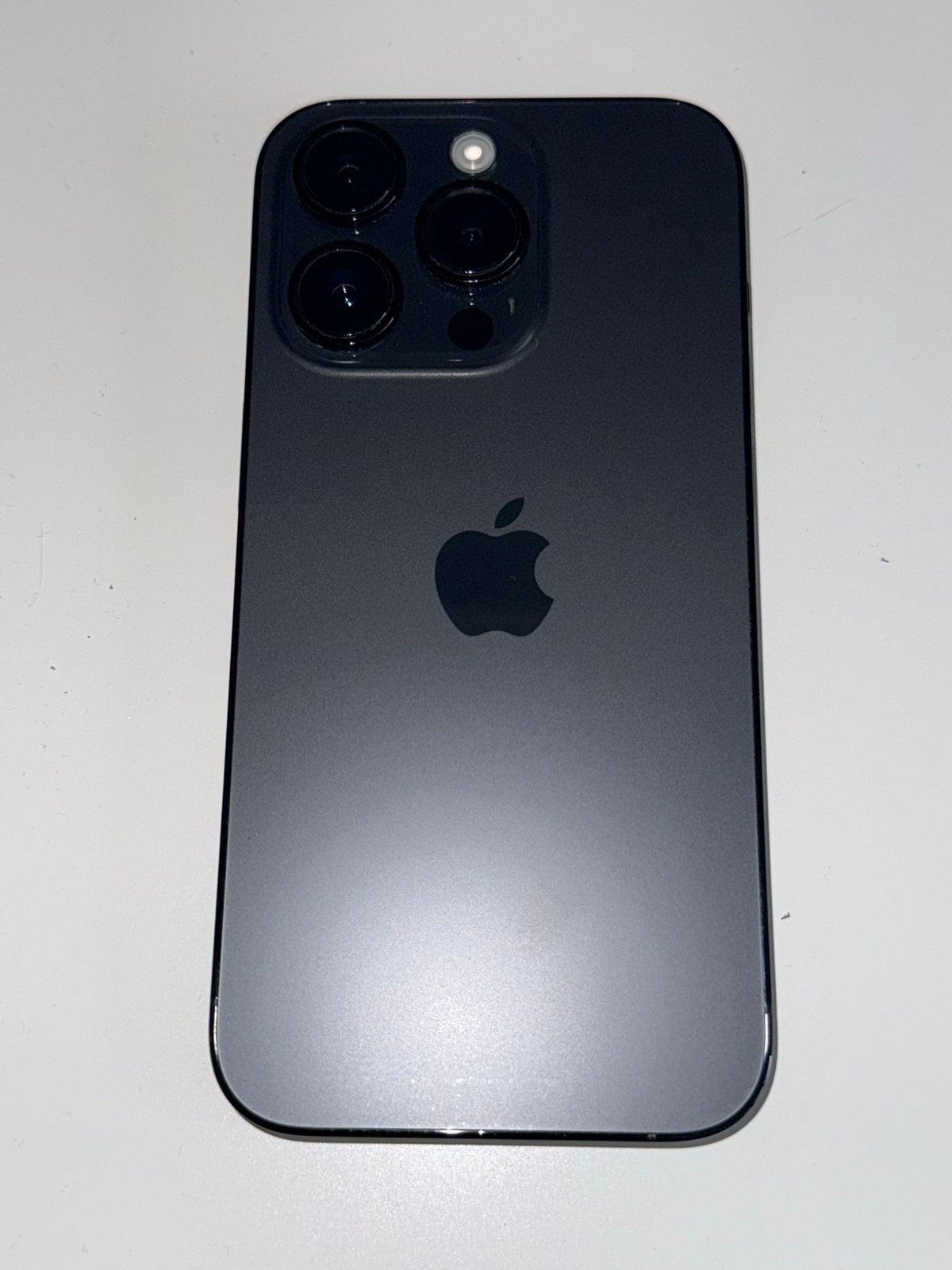 Iphone 14 pro - 256gb - black titanium, Zwart, 78 %, Zonder simlock, Zonder abonnement