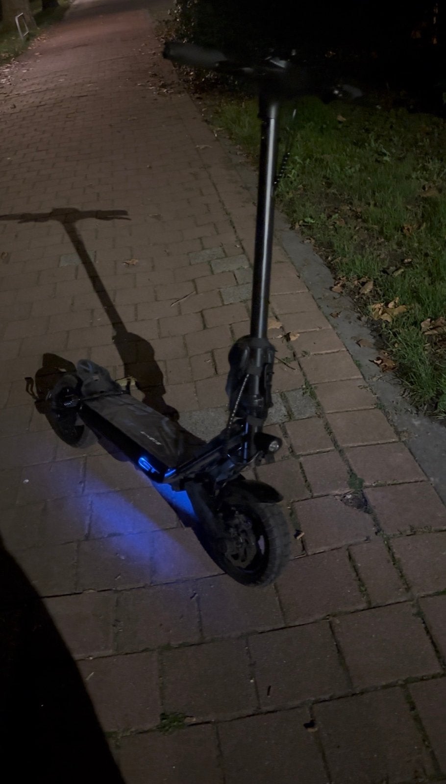 Elektrische step met verlichting - Zo goed als nieuw, Ophalen of Verzenden, Zo goed als nieuw, Elektrische step (E-scooter)