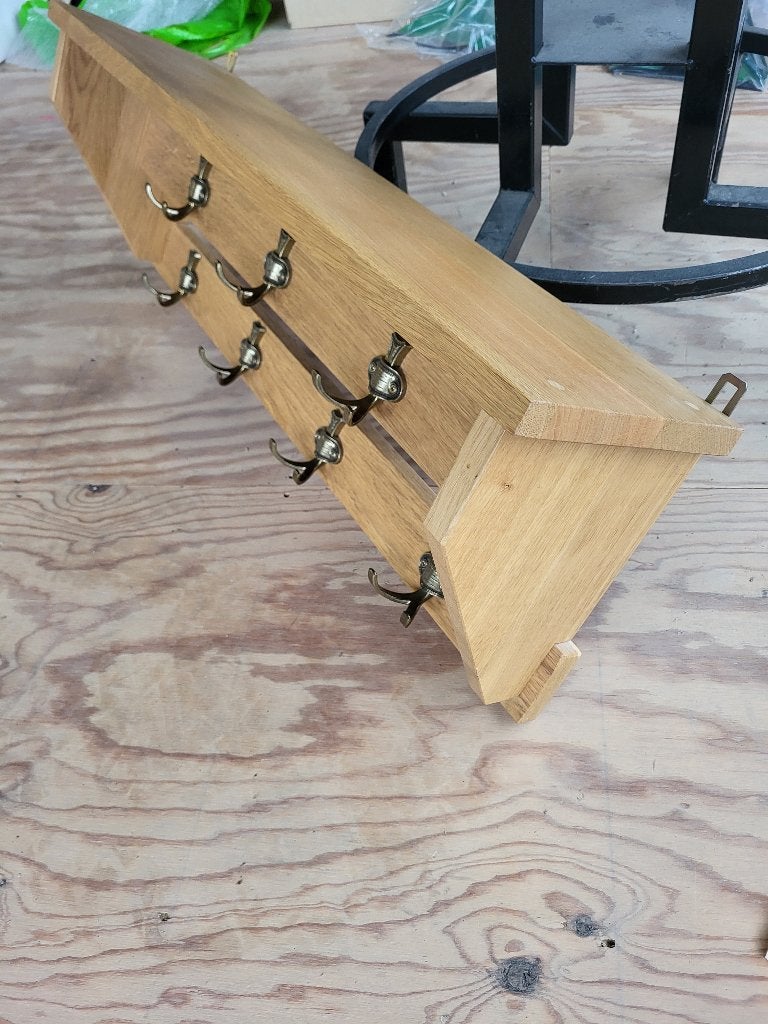 Licht eiken kapstok met messing haakjes, Wandkapstok, Ophalen of Verzenden, Zo goed als nieuw, Minder dan 100 cm