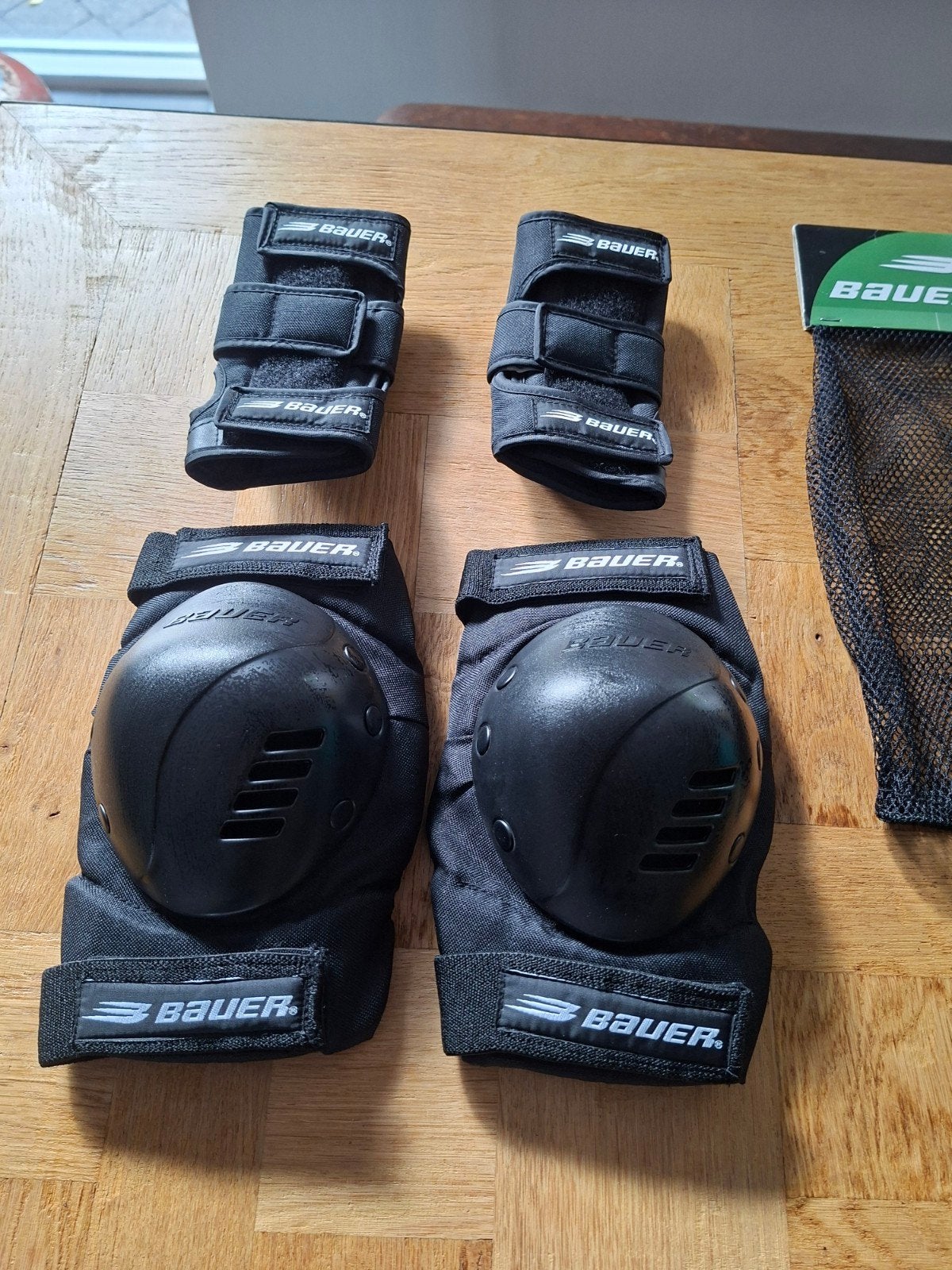 Nieuwe Bauer V-Tech Beschermset voor Skaten/Skeeleren Senior, Ophalen of Verzenden, Nieuw