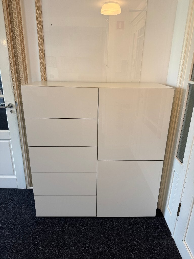 Witte hoogglans opbergkast / dressoir – 5 laden + 2 deuren, Ophalen, 100 tot 150 cm, Met lade(s), Zo goed als nieuw